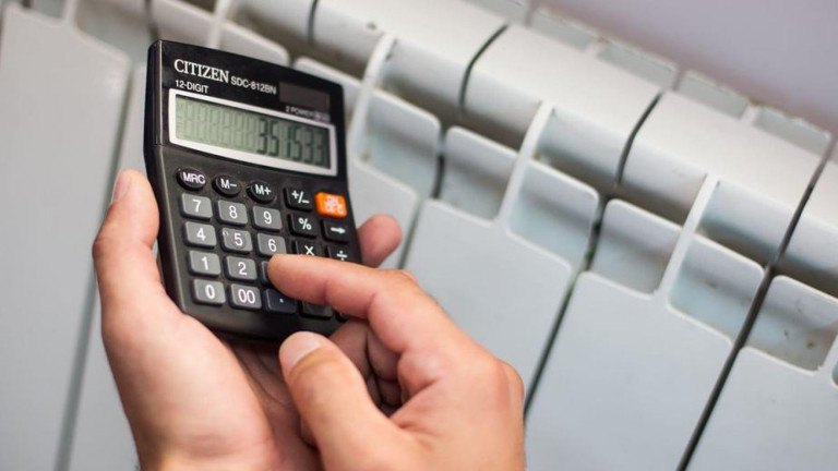 Калькулятор и радиатор